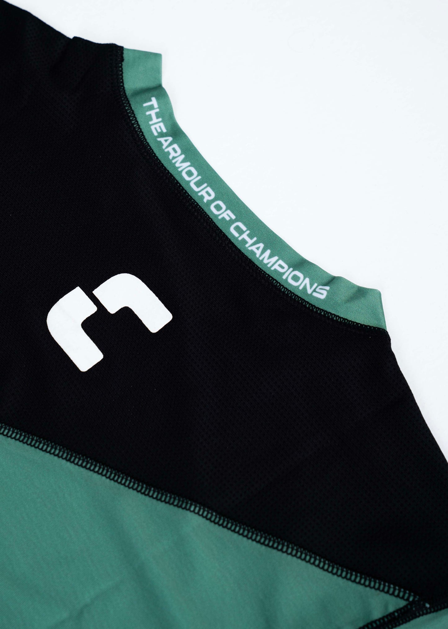 GREEN MIST RASH GUARD